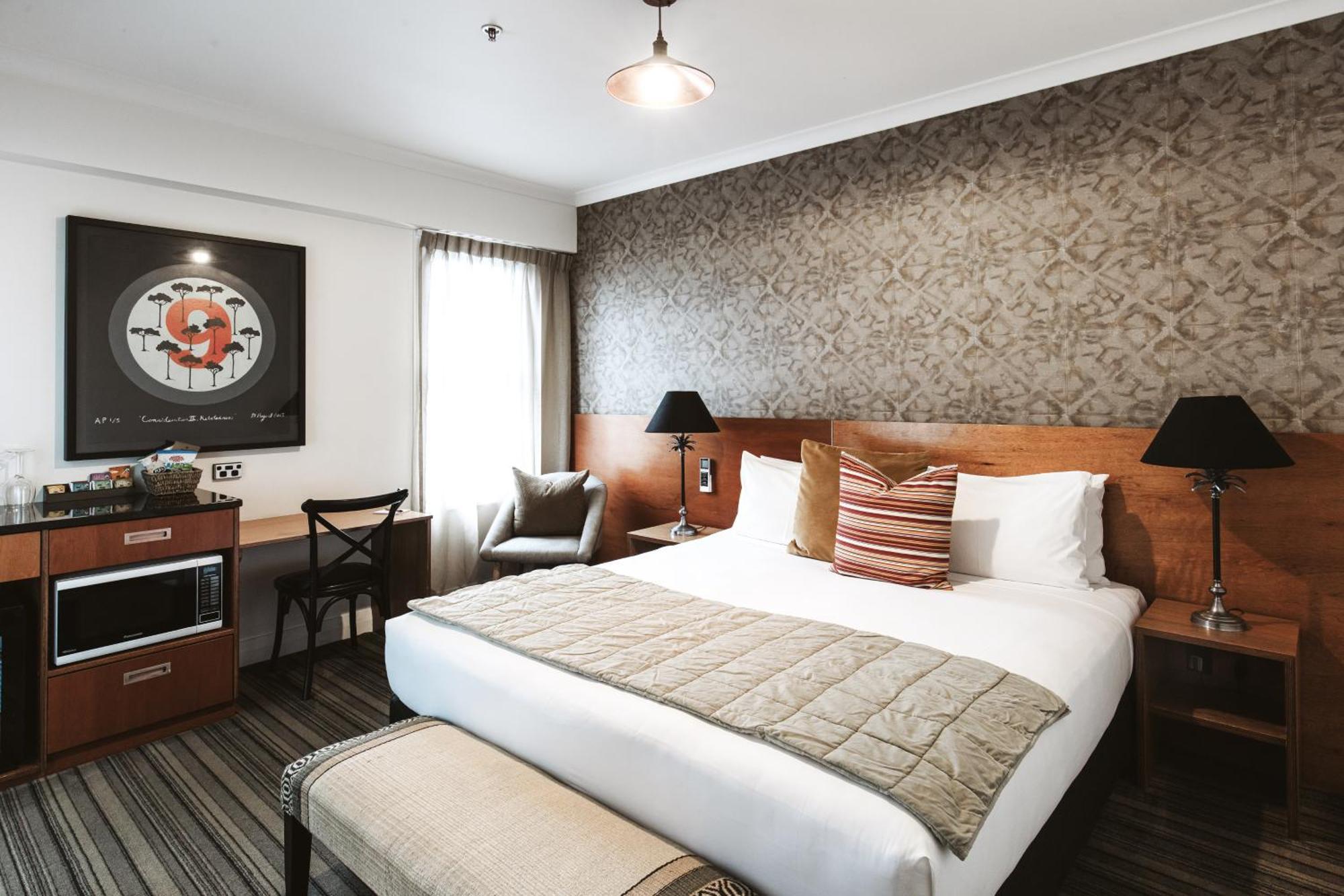 The State Hotel New Plymouth